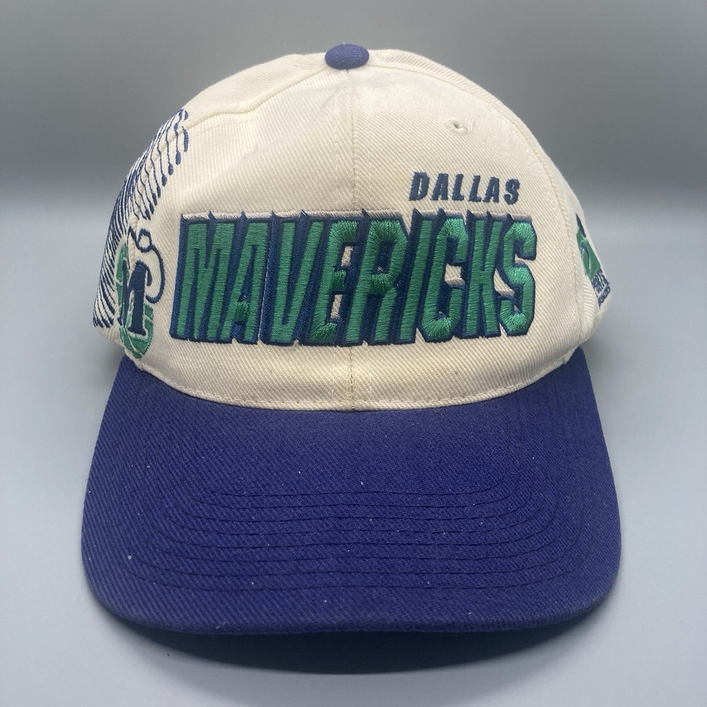 Vintage 90s Sports Specialties Dallas Mavericks Shadow SnapBack Hat